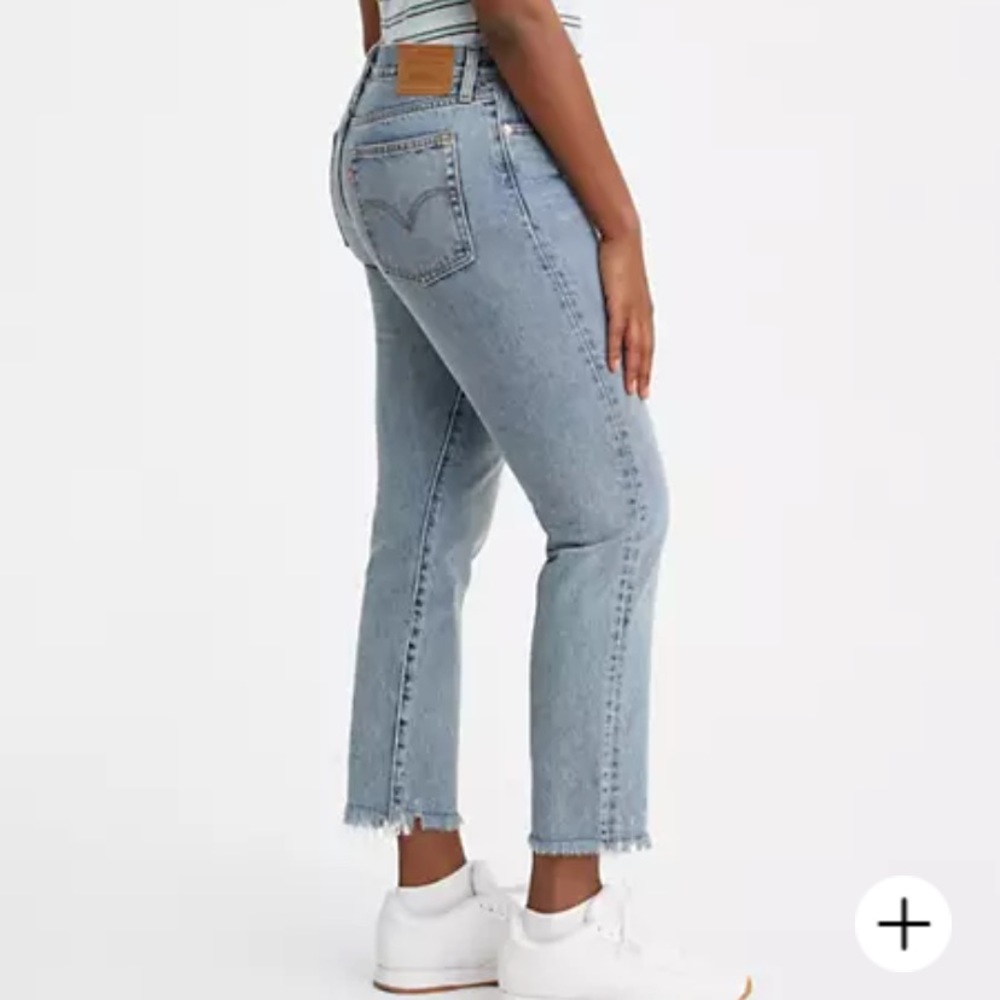 NWT Levi’s Wedgie Ankle jeans in Shut Up